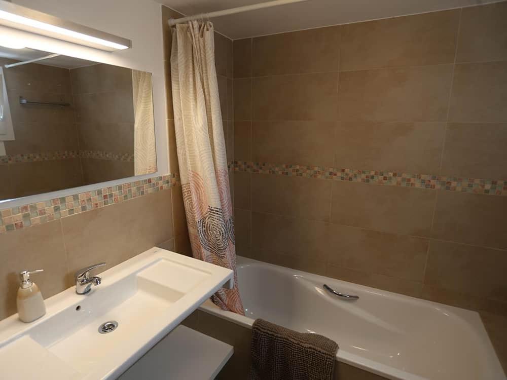Villa Marina Calan Blanes กาลาเอนฟอร์กัต ภายนอก รูปภาพ